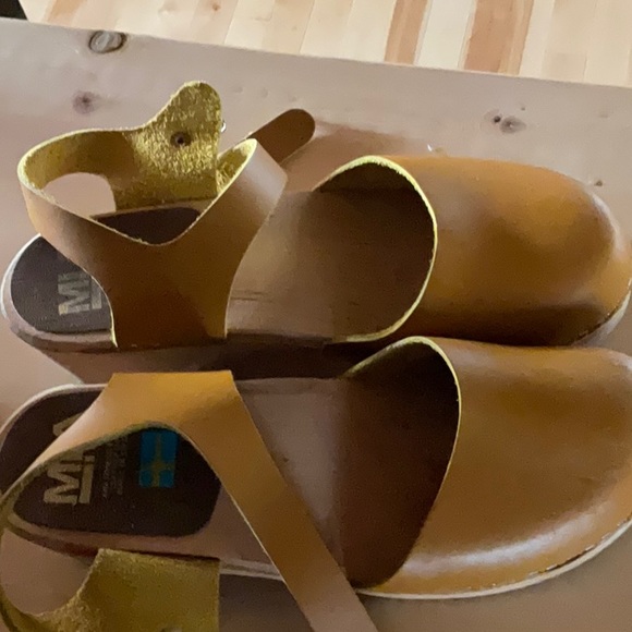 Free People Mia Clogs - Picture 3 of 3